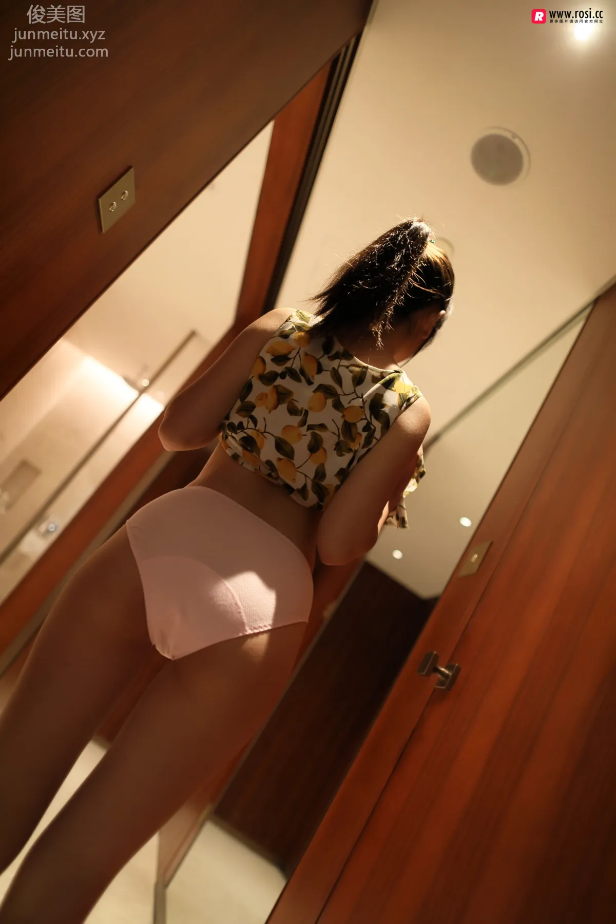 [ROSI写真] 2019.01.08 NO.2589 page 5