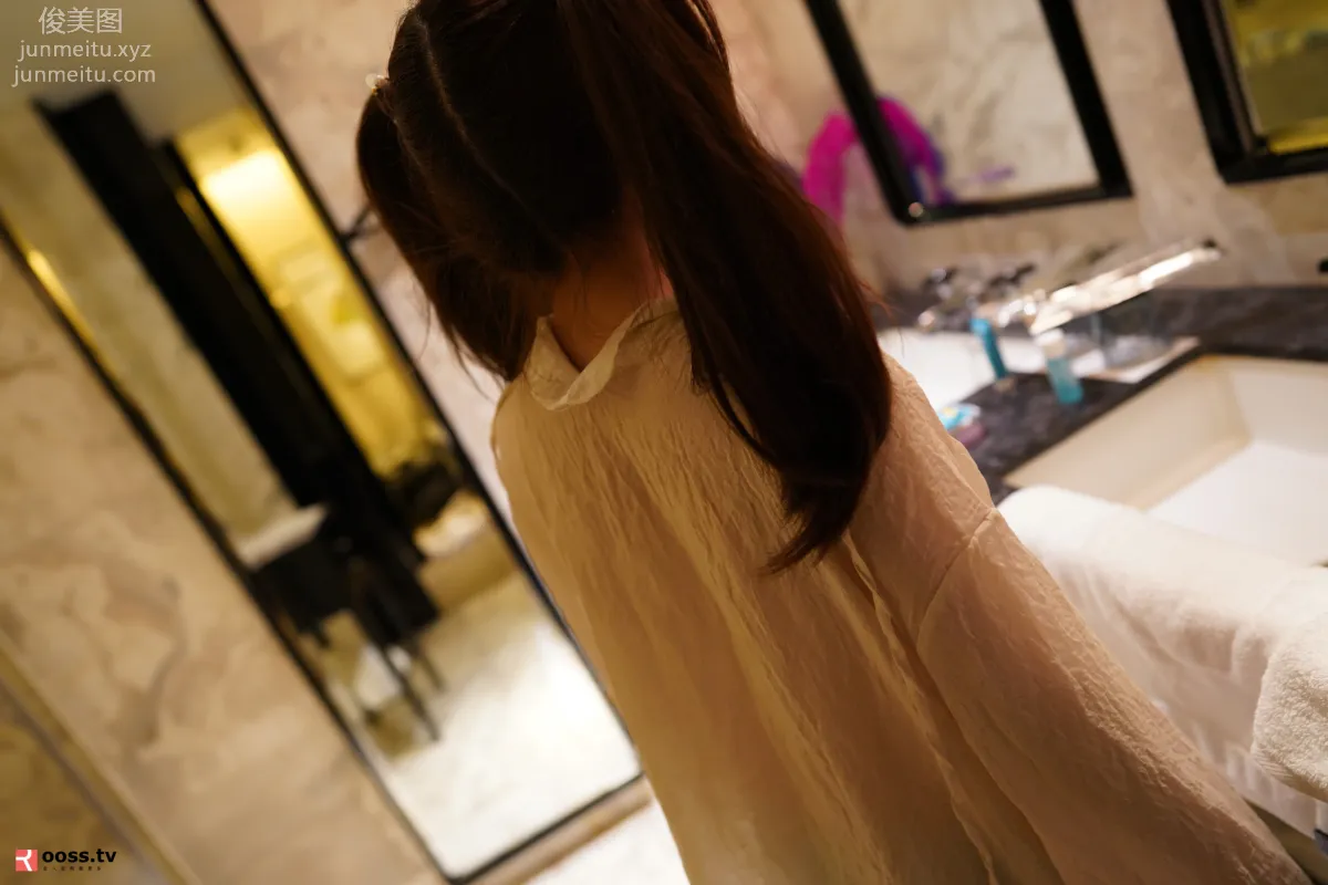 [ROSI写真] 2019.08.18 NO.2813 page 4