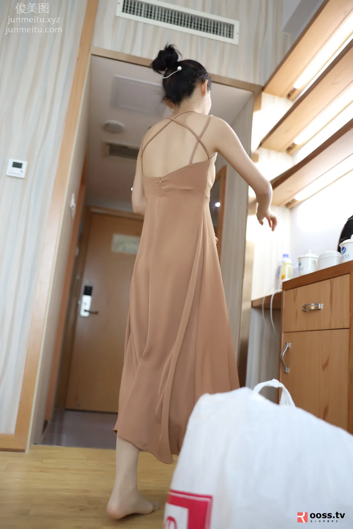 [ROSI写真] 2019.10.31 NO.2887 page 16