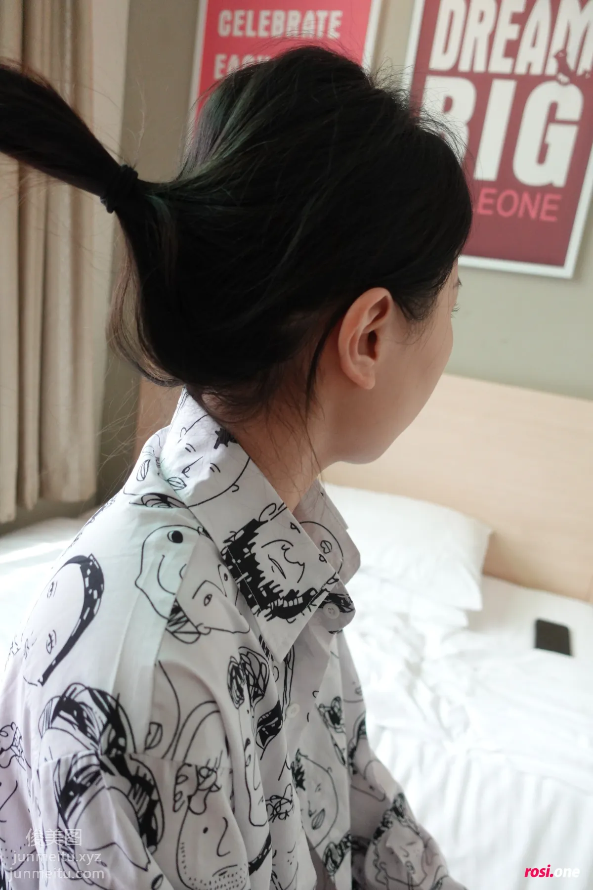 [ROSI写真]2021.06.17 NO.3482 page 2