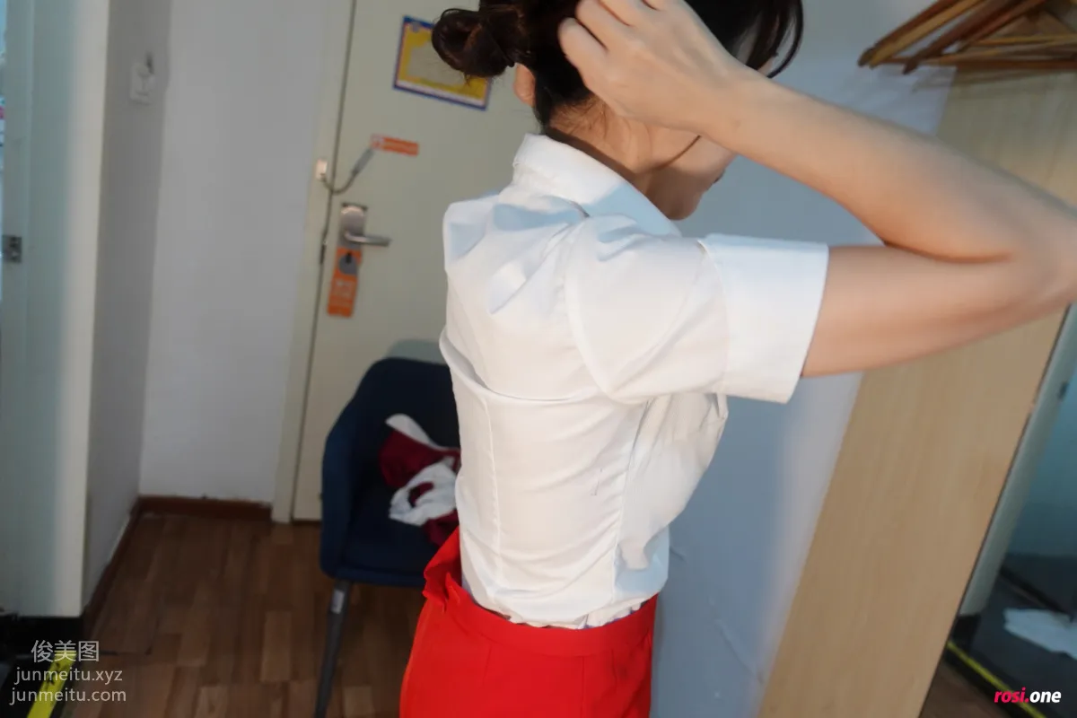 [ROSI写真]2021.08.04 NO.3530 page 2