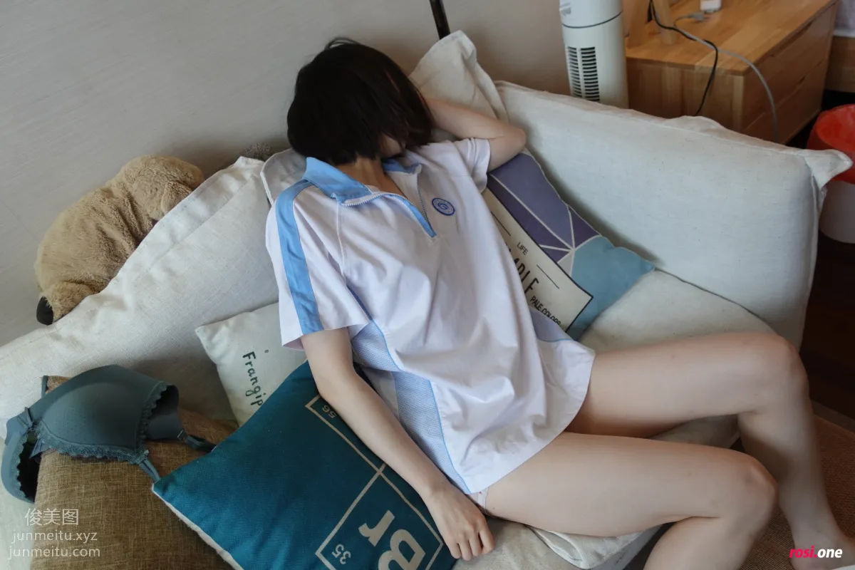 [ROSI写真]2021.10.04 NO.3591 page 3