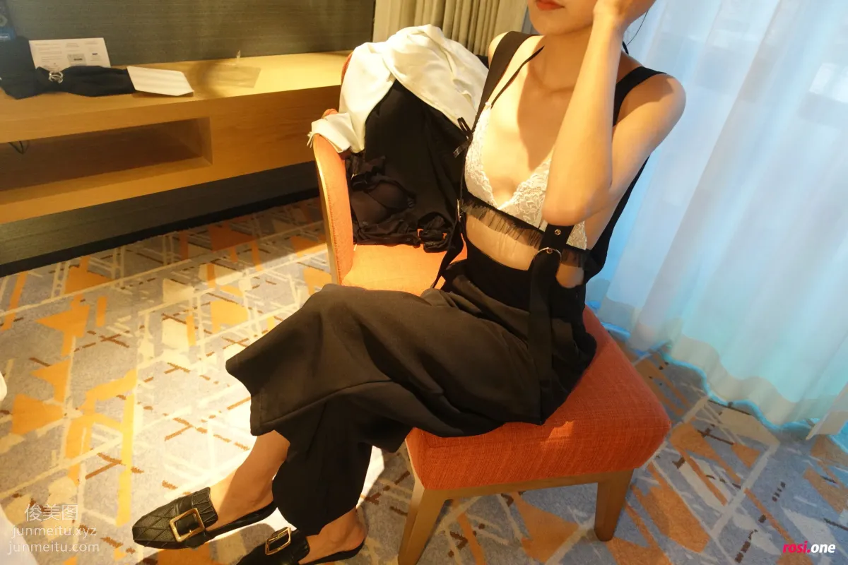[ROSI写真]2021.11.14 NO.3632 page 9