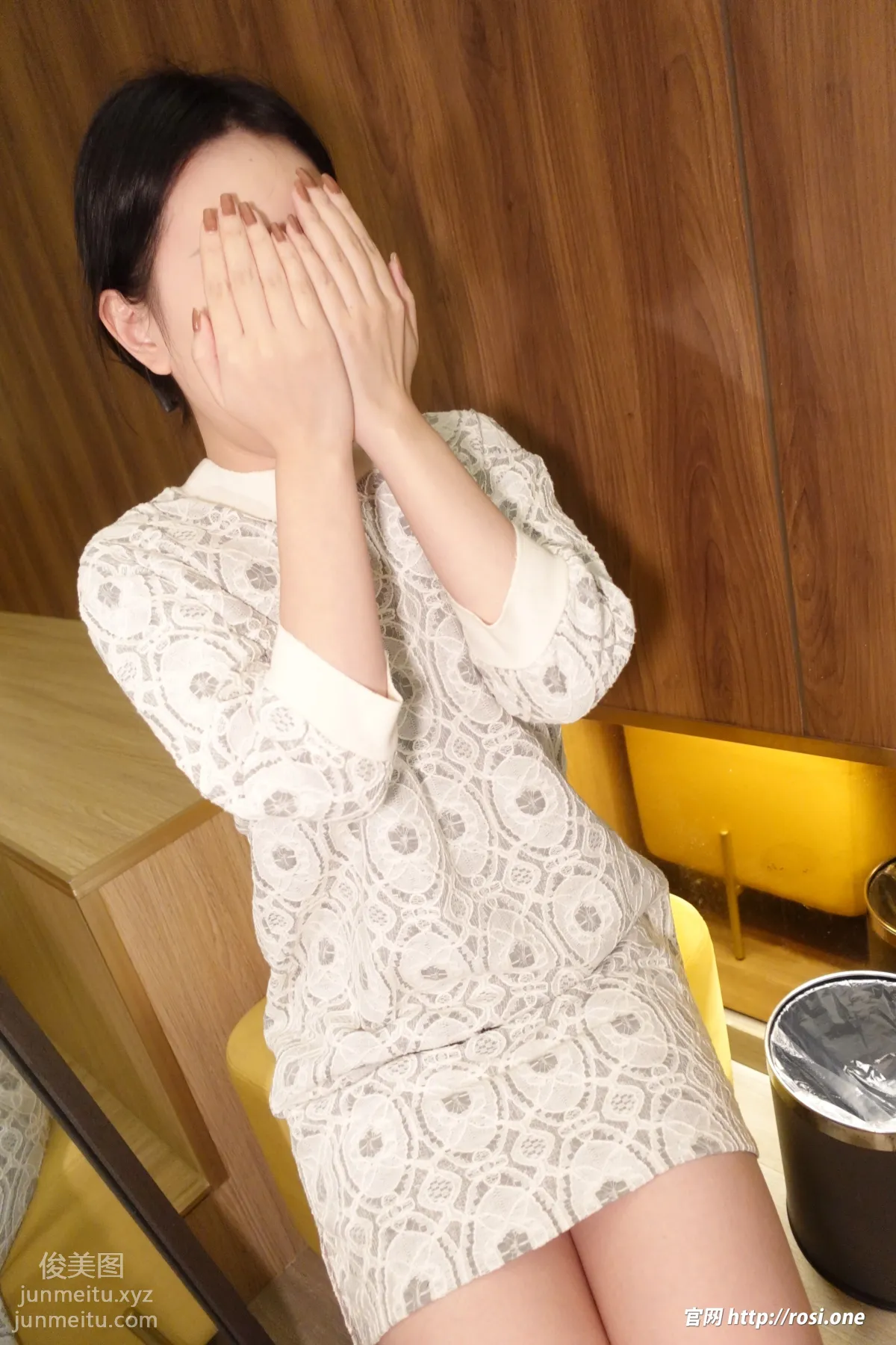 [ROSI写真]2021.12.19 NO.3667 page 4