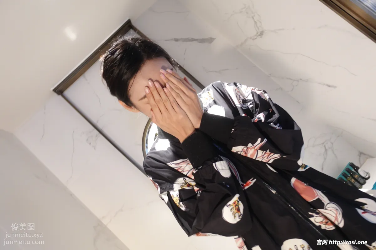 [ROSI写真]2022.01.14 NO.3693 page 74