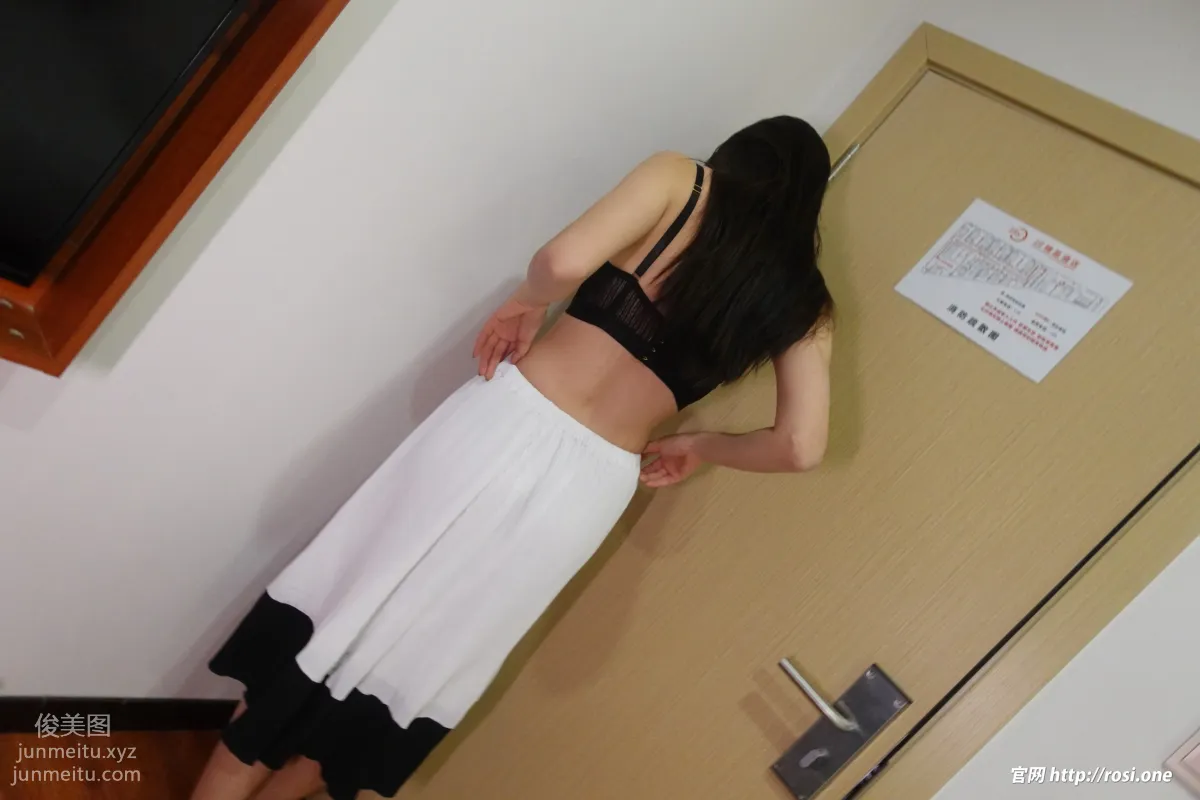 [ROSI写真]2022.01.28 NO.3707 page 22