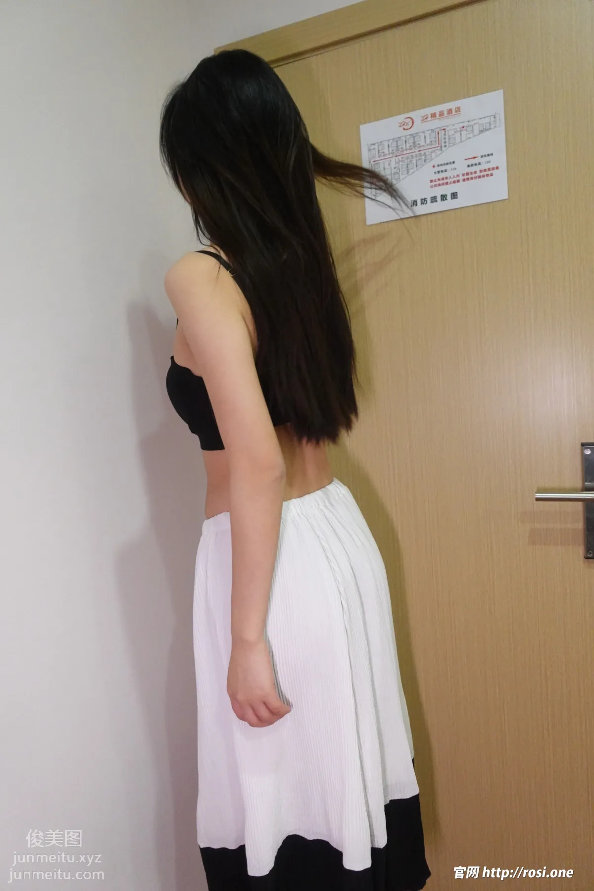 [ROSI写真]2022.01.28 NO.3707 page 49