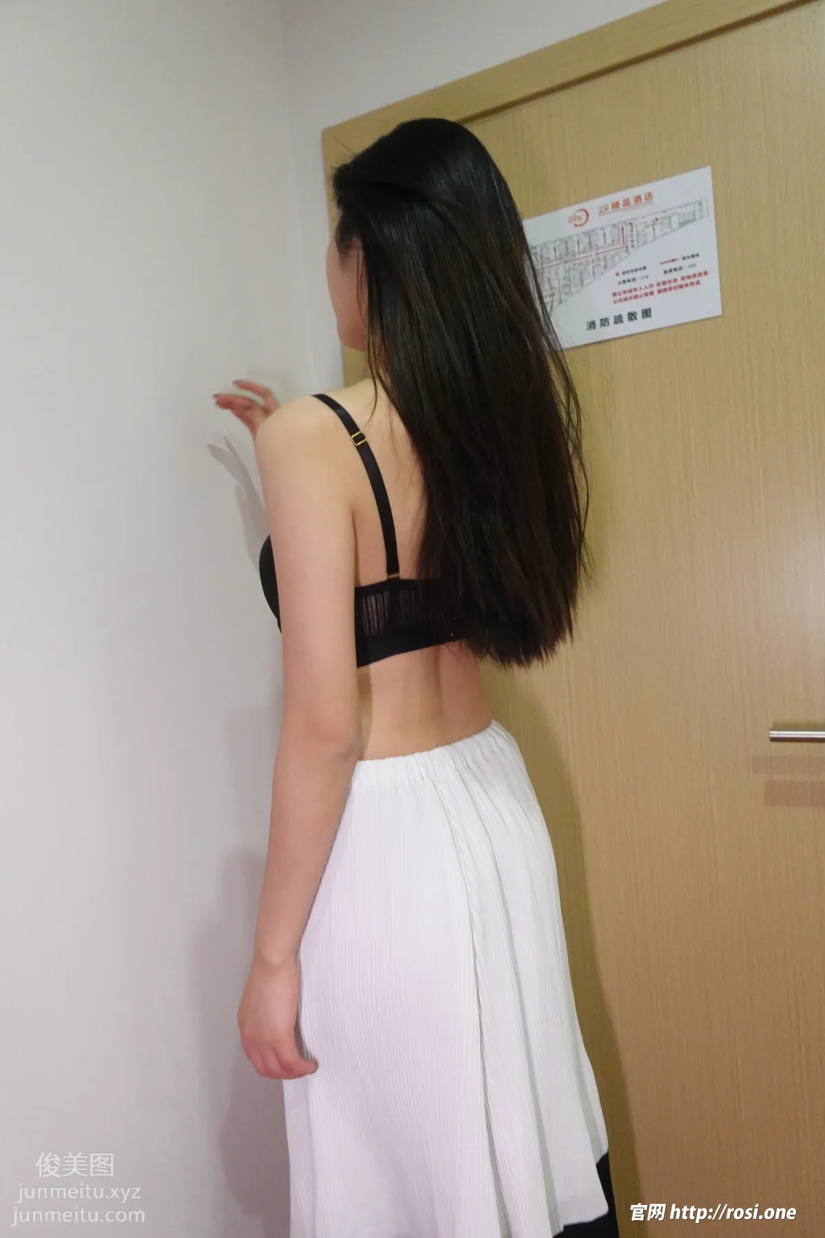 [ROSI写真]2022.01.28 NO.3707 page 50