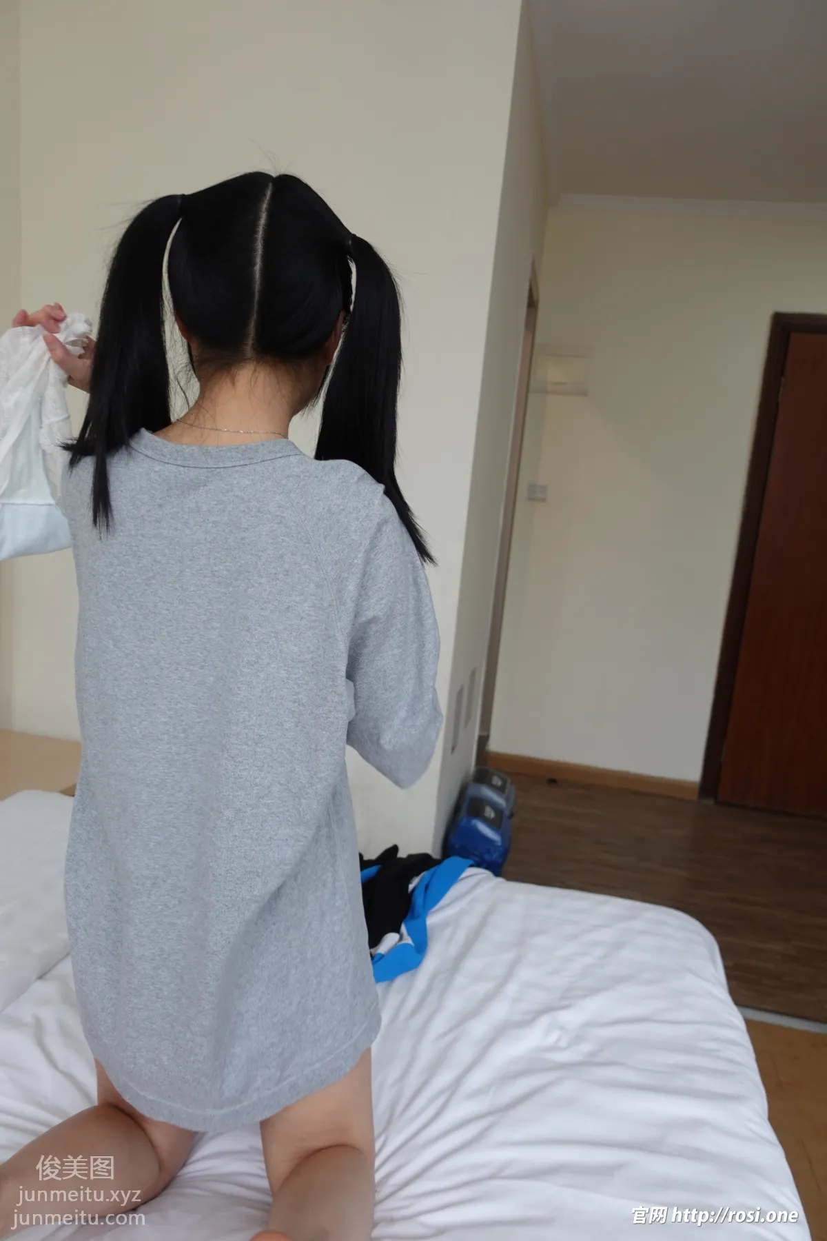 [ROSI写真]2022.03.22 NO.3760 page 64