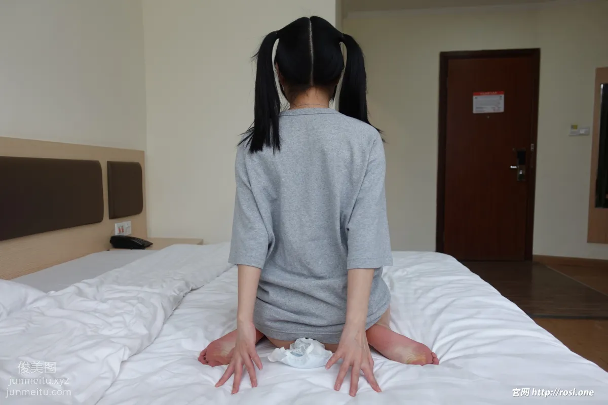[ROSI写真]2022.03.22 NO.3760 page 82