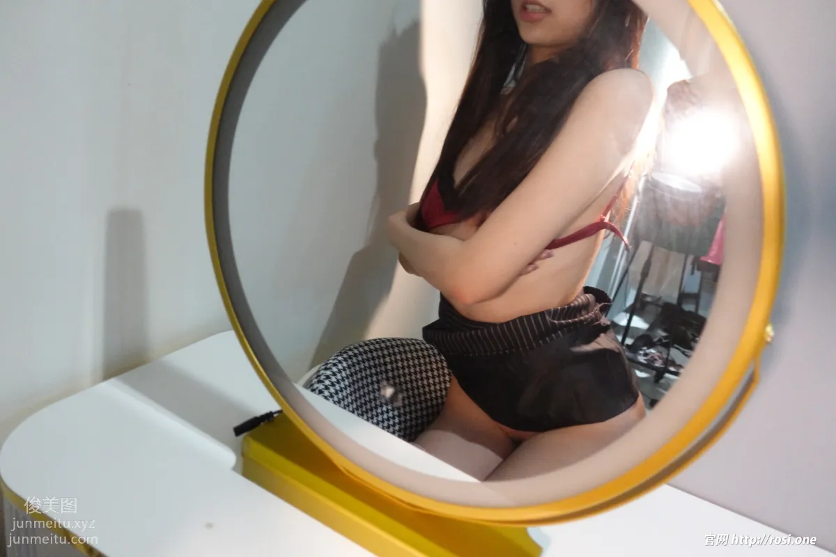 [ROSI写真]2022.05.30 NO.3829 page 36