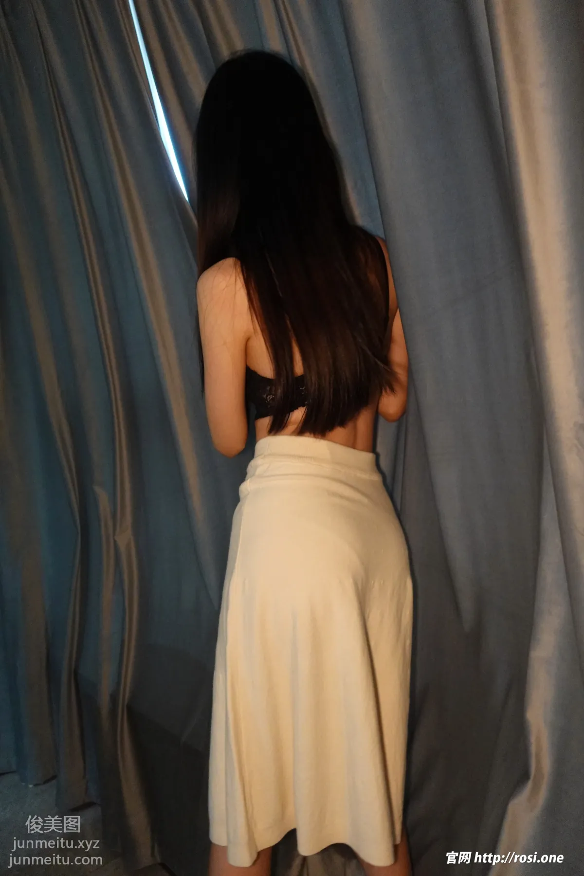 [ROSI写真]2022.06.11 NO.3841 page 45