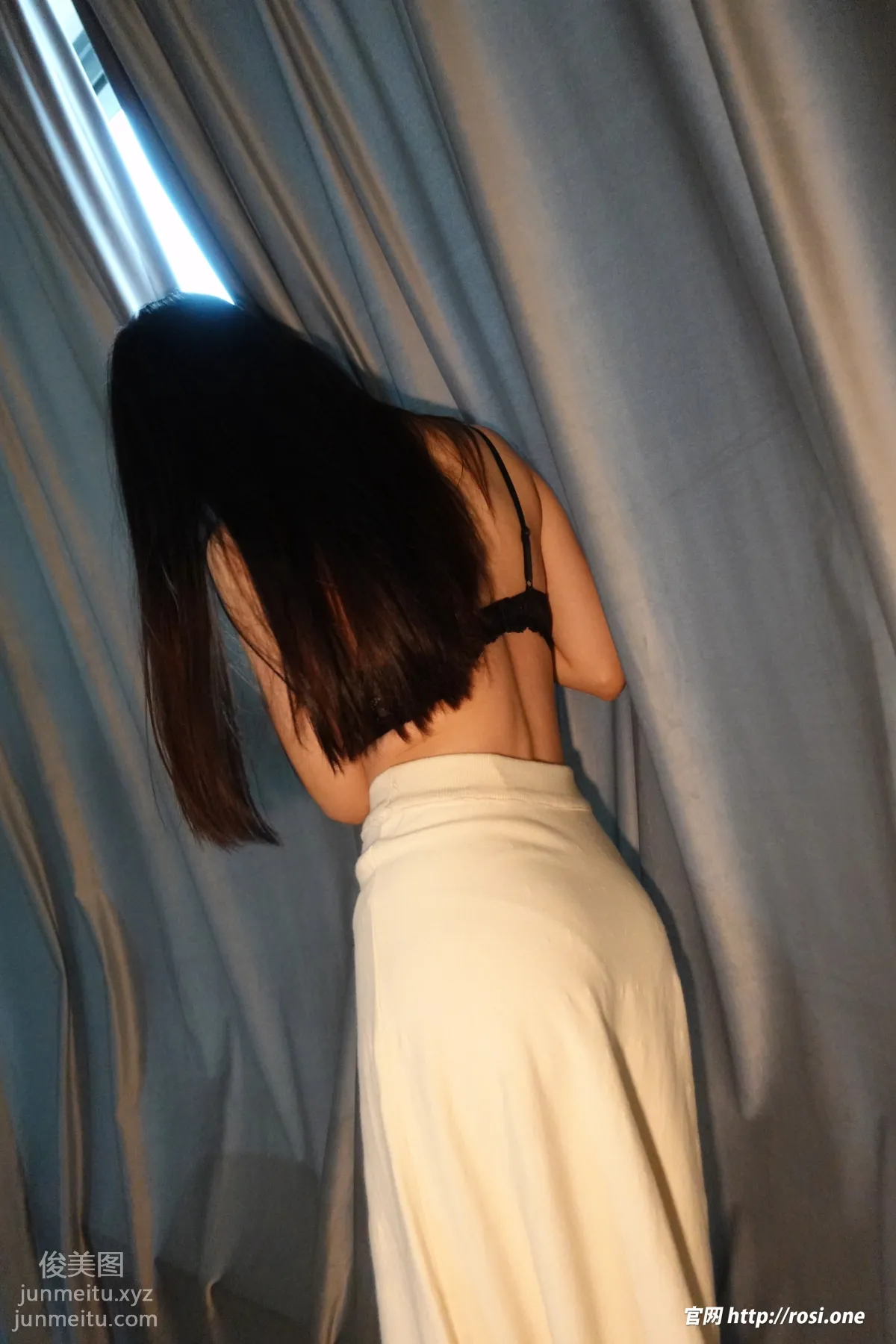 [ROSI写真]2022.06.11 NO.3841 page 47