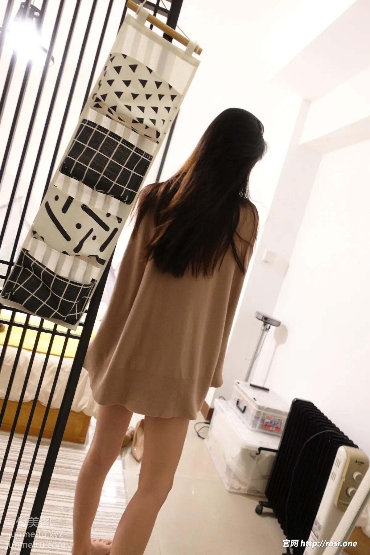 [ROSI写真]2022.07.25 NO.3885 page 4