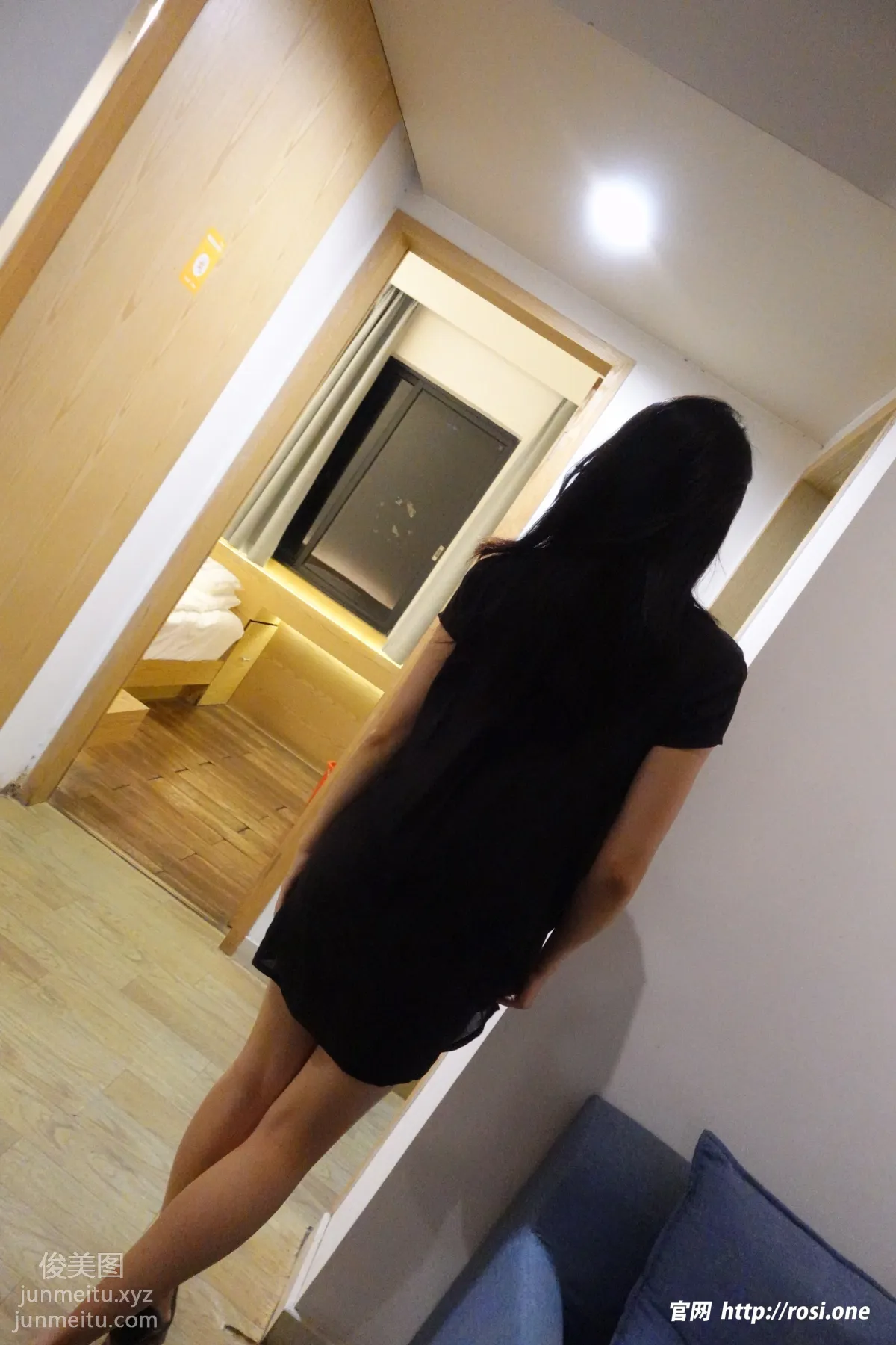 [ROSI写真]2022.08.24 NO.3915 page 3