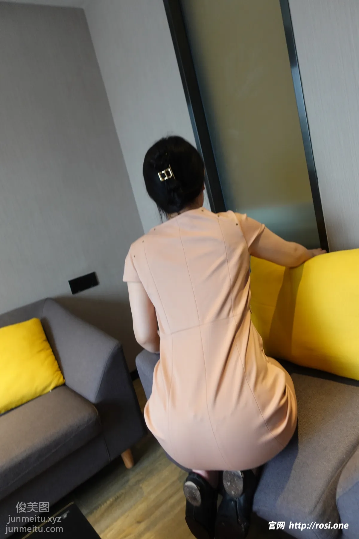 [ROSI写真]2022.09.13 NO.3935 page 76