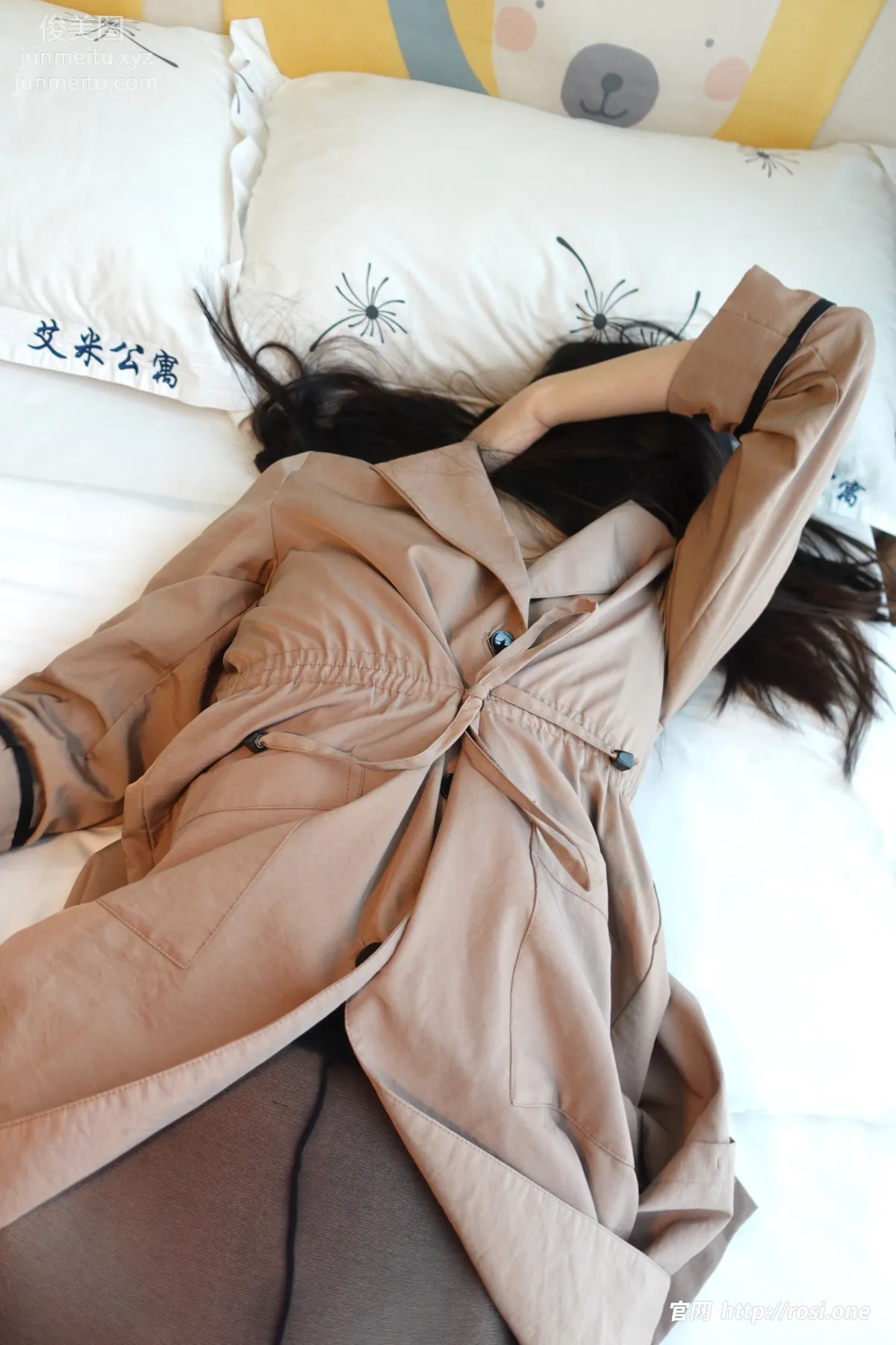[ROSI写真]2022.11.25 NO.4008 page 36