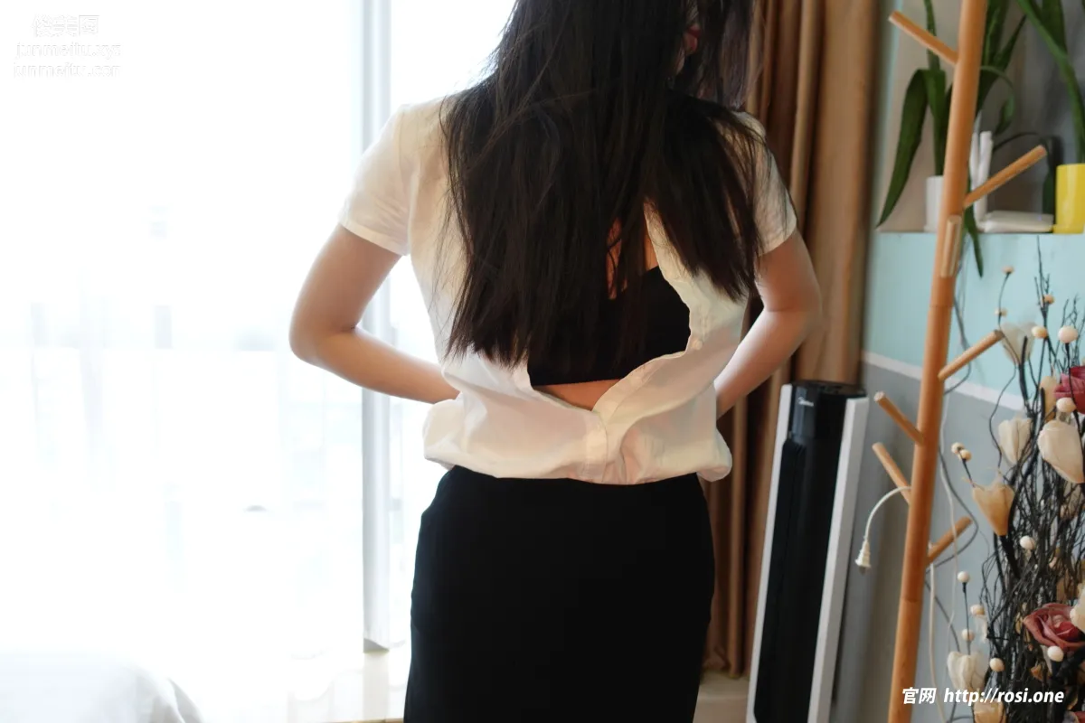 [ROSI写真]2022.12.03 NO.4016 page 35