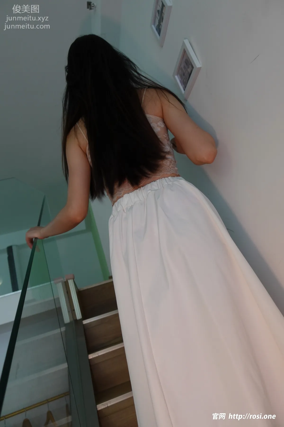 [ROSI写真]2022.12.12 NO.4025 page 2