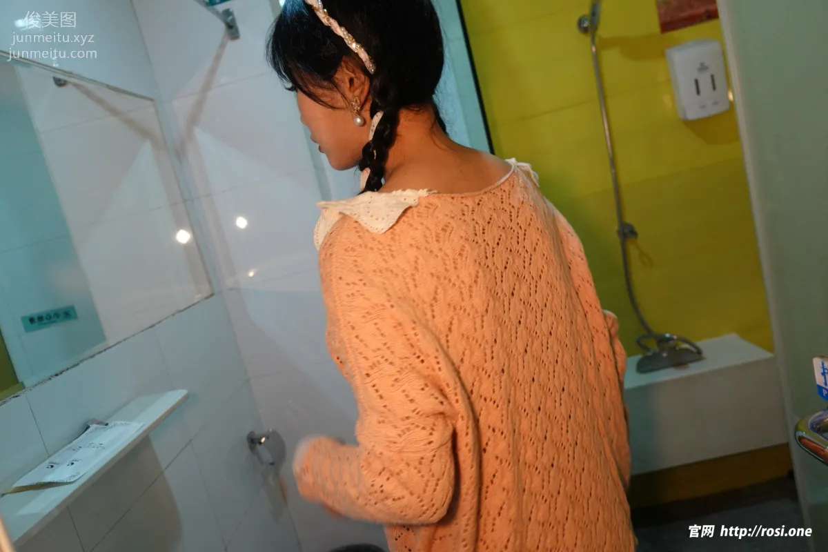 [ROSI写真]2022.12.15 NO.4028 page 2