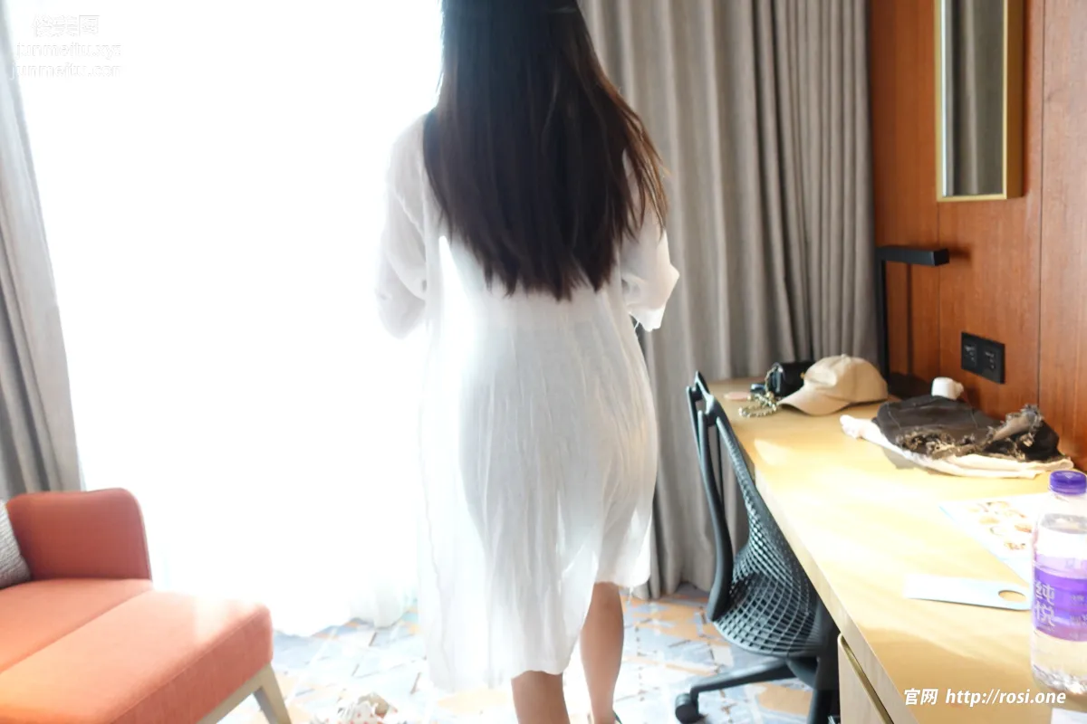 [ROSI写真]2023.01.21 NO.4065 page 128