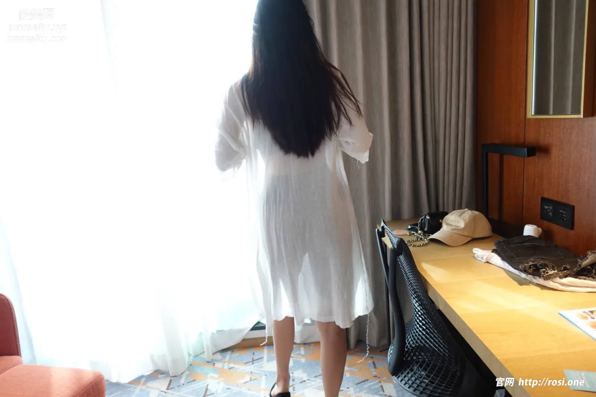 [ROSI写真]2023.01.21 NO.4065 page 130