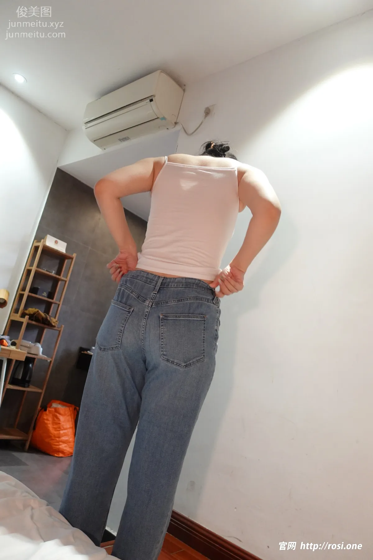 [ROSI写真]2023.02.14 NO.4089 page 194