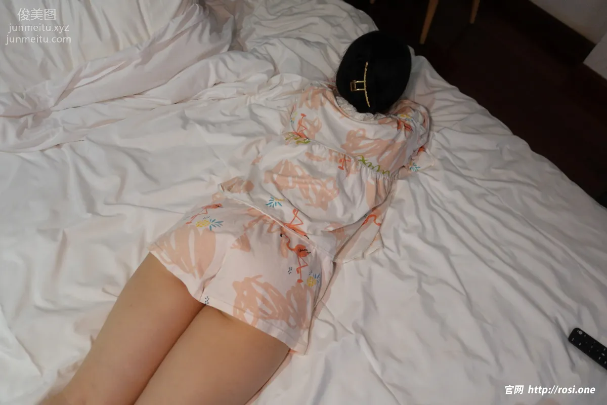 [ROSI写真]2023.02.18 NO.4093 page 131