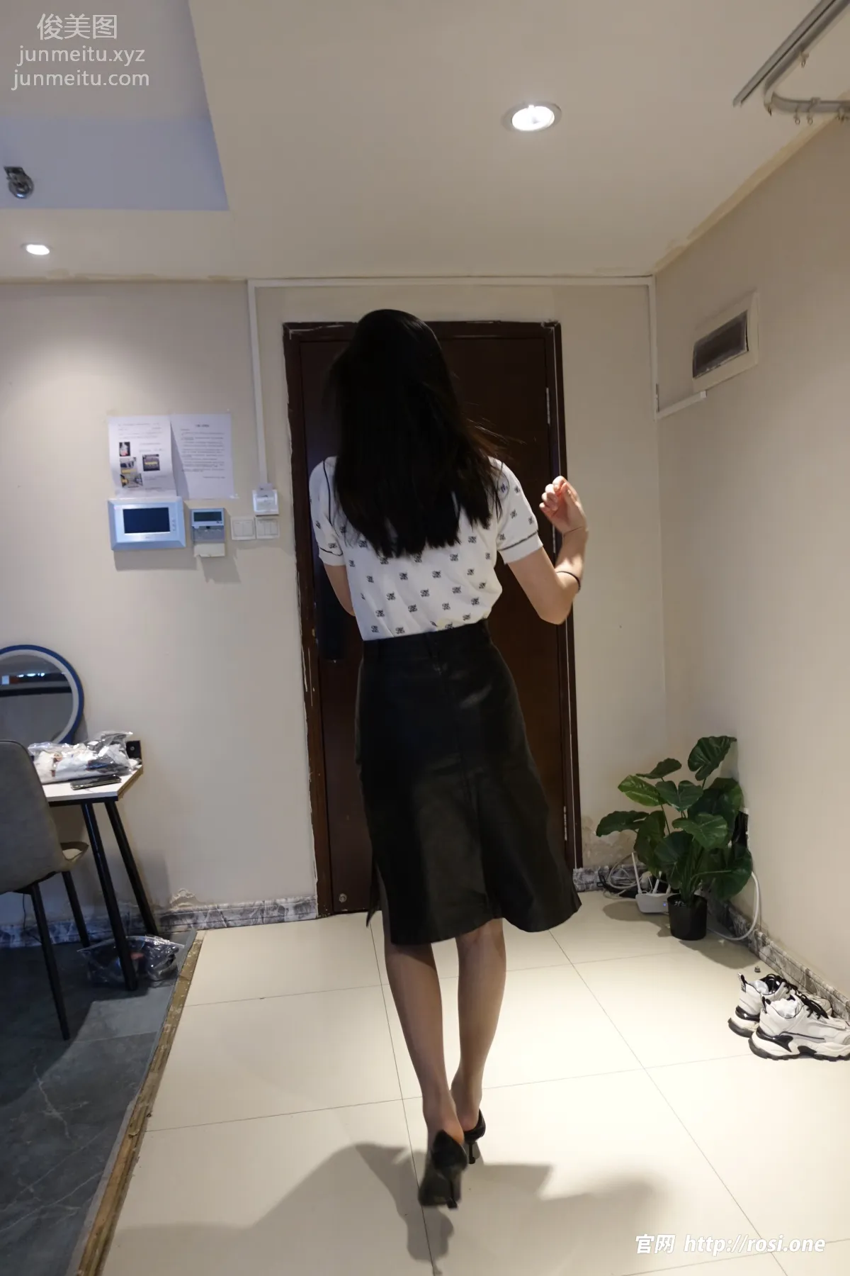 [ROSI写真]2023.09.18 NO.4305 page 5