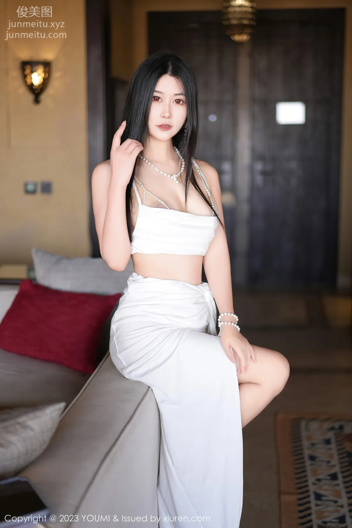 [YouMi尤蜜荟]2023.08.01 VOL.971 laura阿姣 page 2