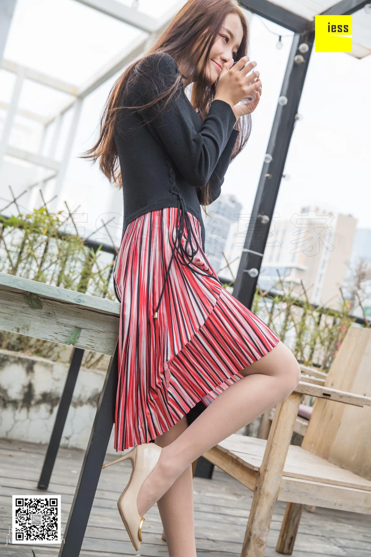 [IESS异思趣向] 2018.11.29 丝享家370：《婉萍的多肉花园》婉萍 [94P] page 44