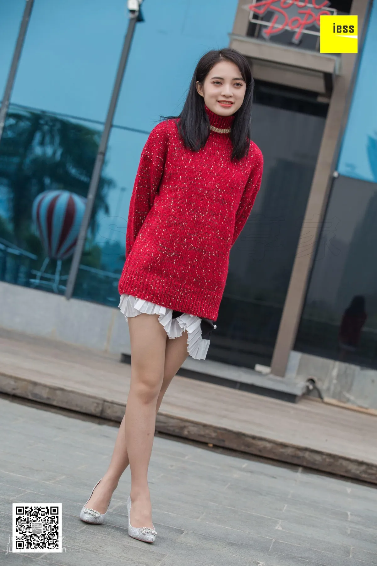 [IESS异思趣向] 2018.12.03 丝享家372：《街拍姗姗和小助理》姗姗 [92P] page 70