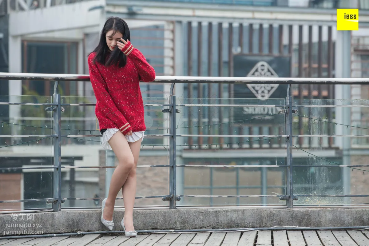 [IESS异思趣向] 2018.12.03 丝享家372：《街拍姗姗和小助理》姗姗 [92P] page 46