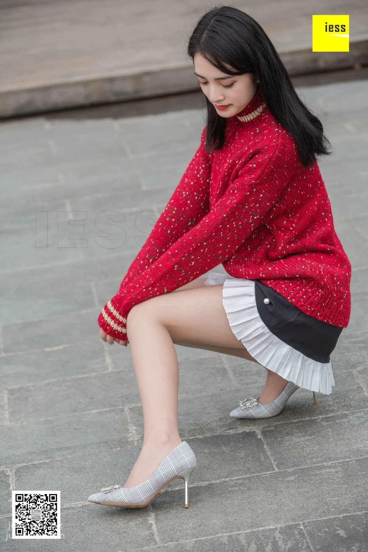 [IESS异思趣向] 2018.12.03 丝享家372：《街拍姗姗和小助理》姗姗 [92P] page 77