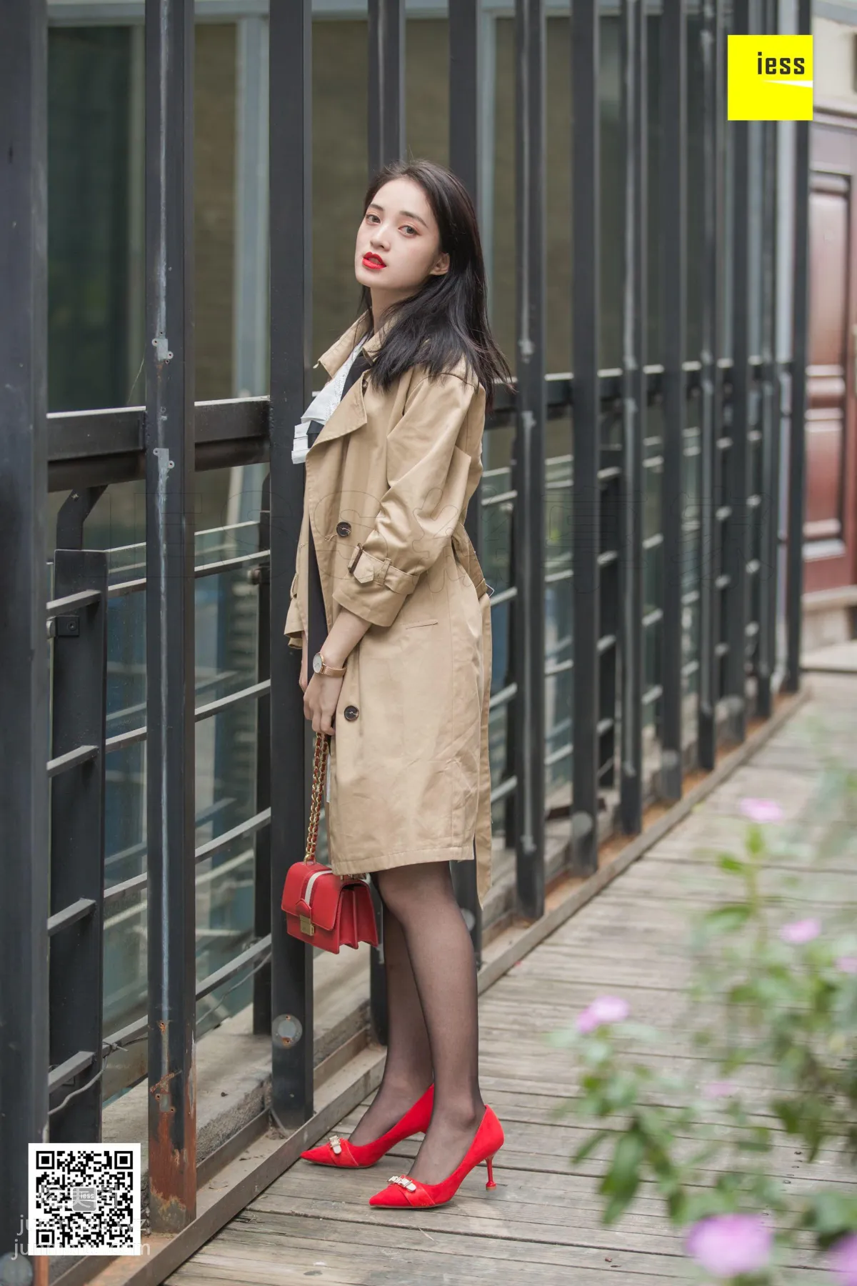 [IESS异思趣向] 2018.12.21 丝享家386：《气质风衣小红高》姗姗 [90P] page 21