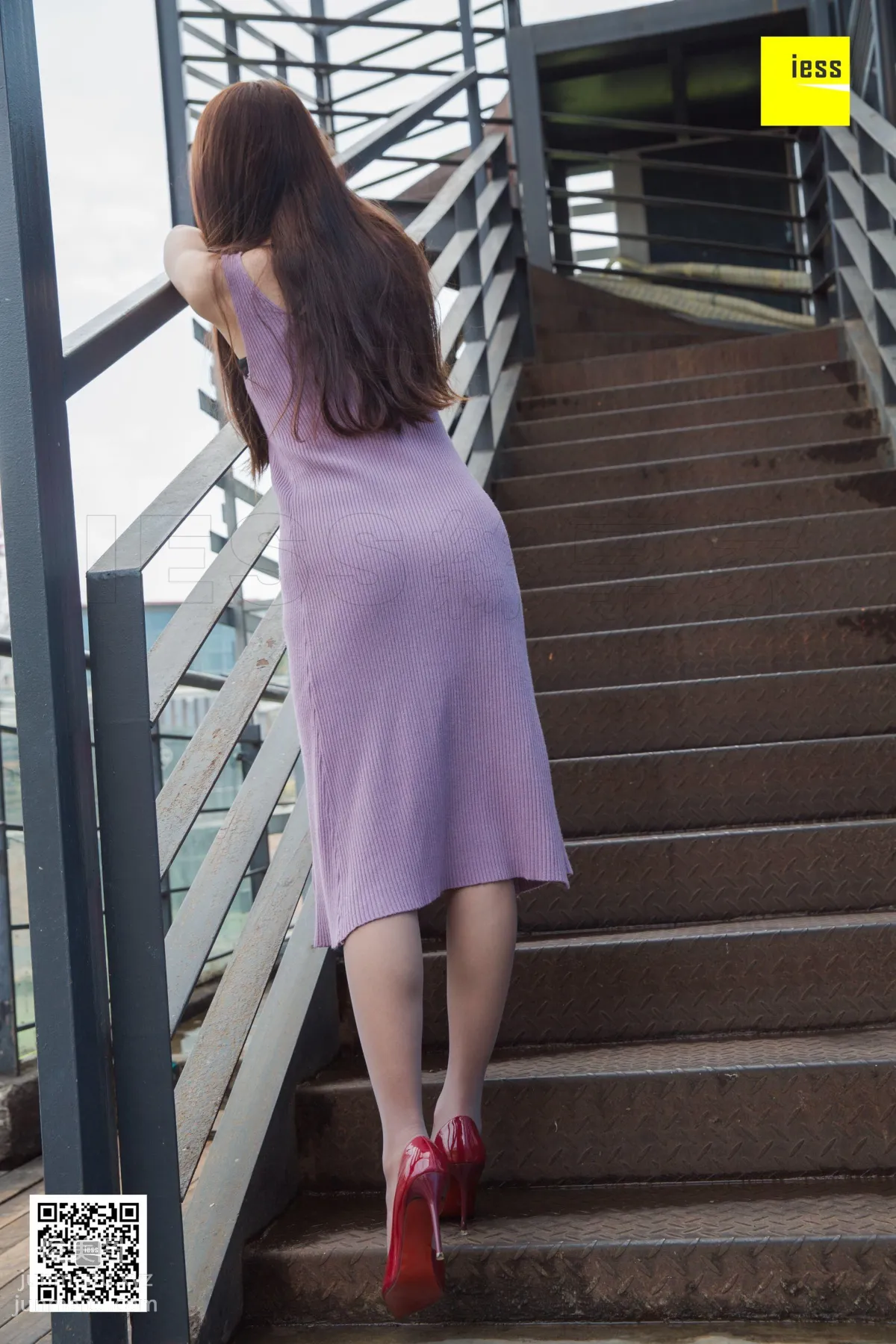 [IESS异思趣向] 2019.01.01 丝享家392：《婉萍祝大家元旦快乐》婉萍 [97P] page 2