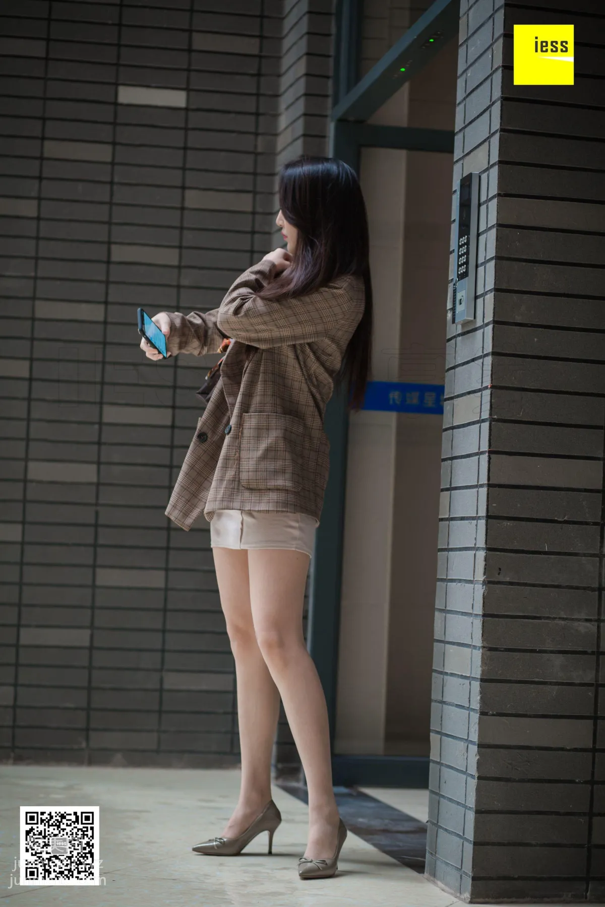 [IESS异思趣向] 2019.01.08 丝享家397：《小区楼下偶遇云芝》云芝 [90P] page 3