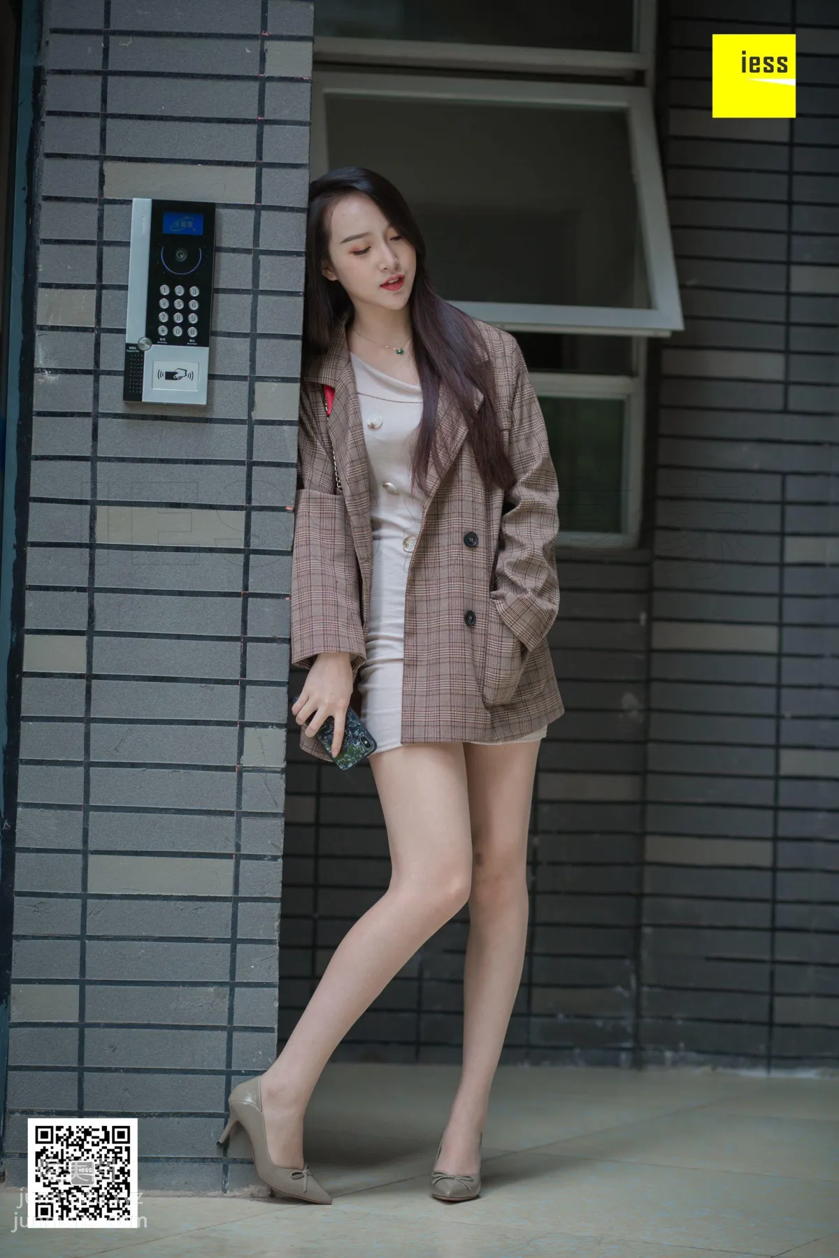 [IESS异思趣向] 2019.01.08 丝享家397：《小区楼下偶遇云芝》云芝 [90P] page 18