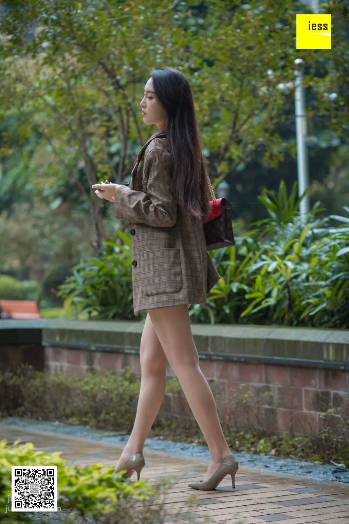 [IESS异思趣向] 2019.01.08 丝享家397：《小区楼下偶遇云芝》云芝 [90P] page 40