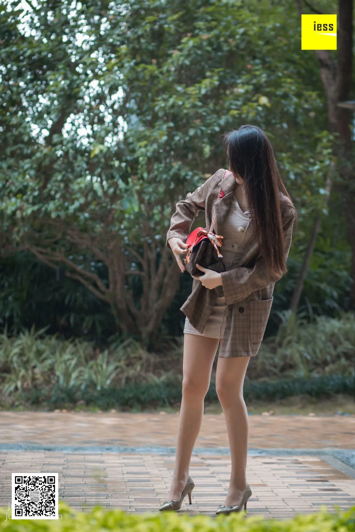 [IESS异思趣向] 2019.01.08 丝享家397：《小区楼下偶遇云芝》云芝 [90P] page 41