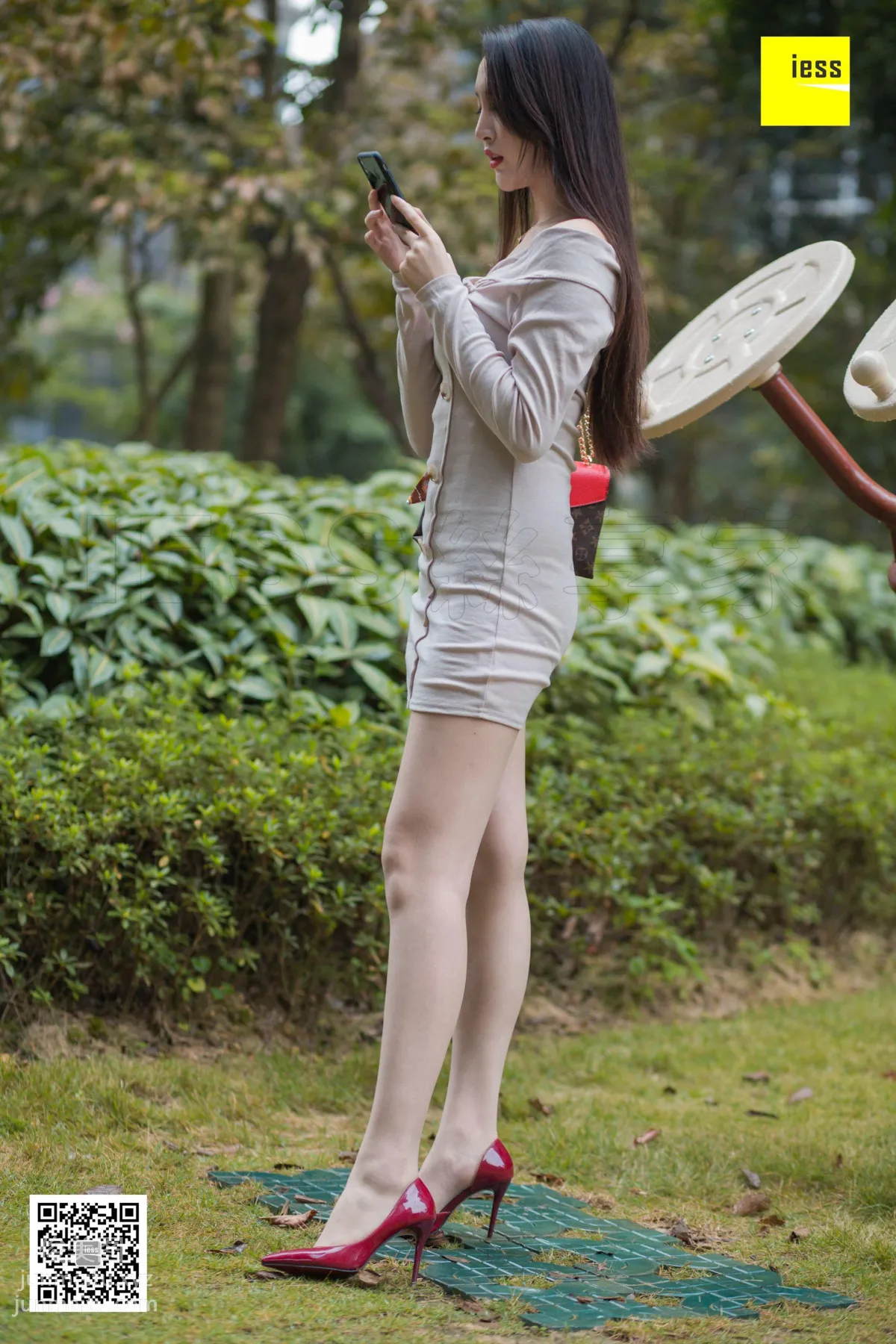 [IESS异思趣向] 2019.01.28 丝享家410：《云芝公园散心》云芝[88P] page 48