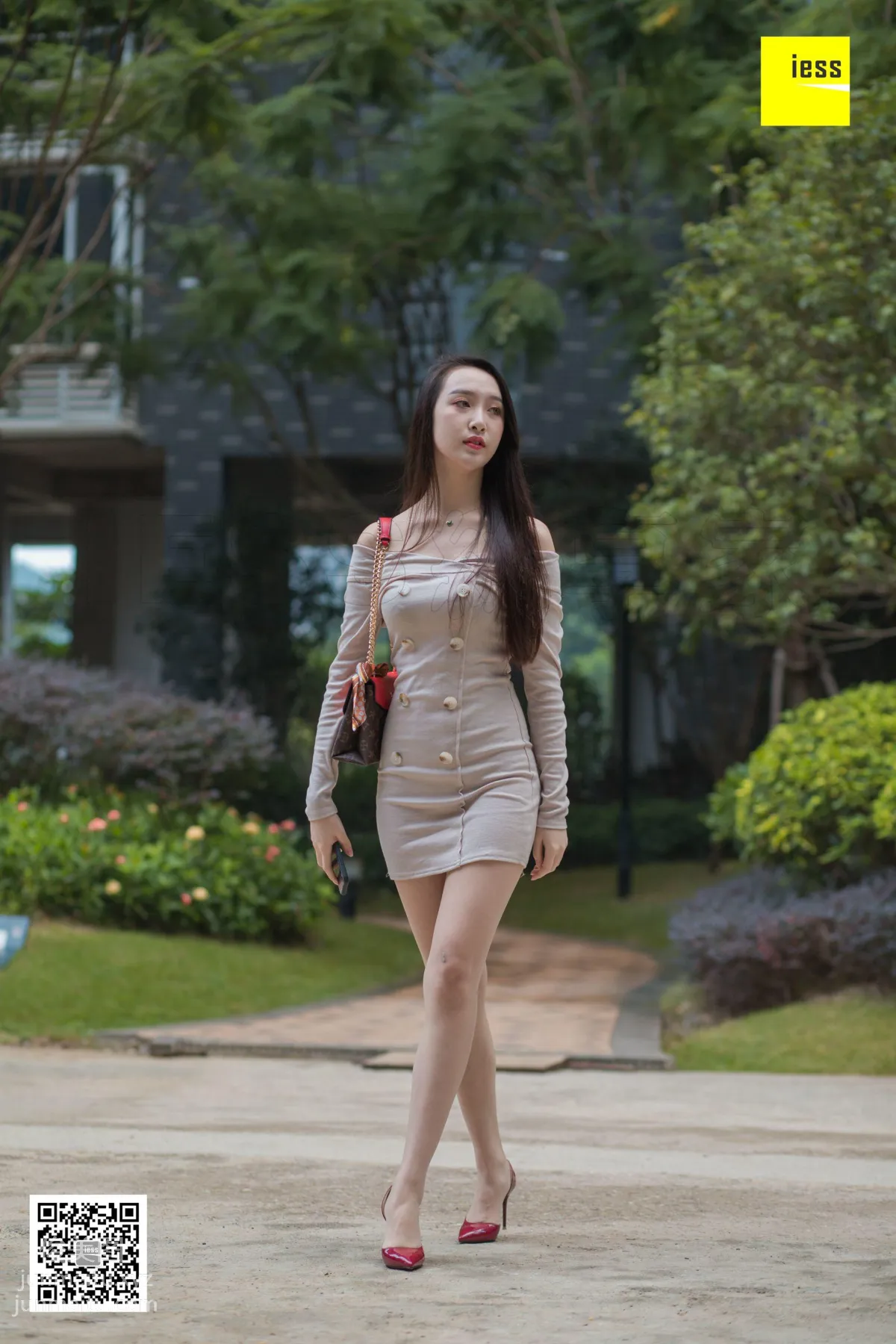 [IESS异思趣向] 2019.01.28 丝享家410：《云芝公园散心》云芝[88P] page 82