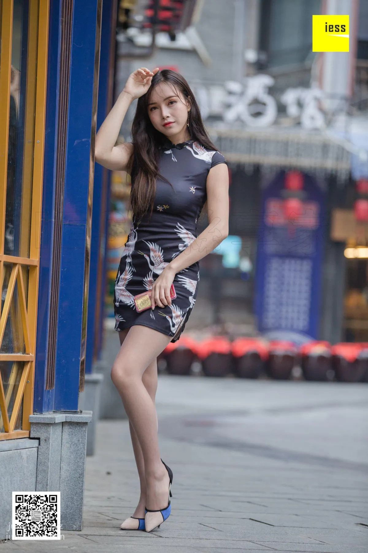 [IESS异思趣向] 2019.01.29 丝享家411：《小羽街拍旗袍秀》小羽[86P] page 30