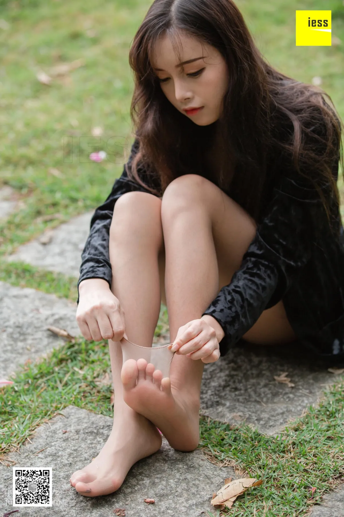 [IESS异思趣向] 2019.02.18 丝享家424：《花丛中的小羽》小羽[82P] page 39