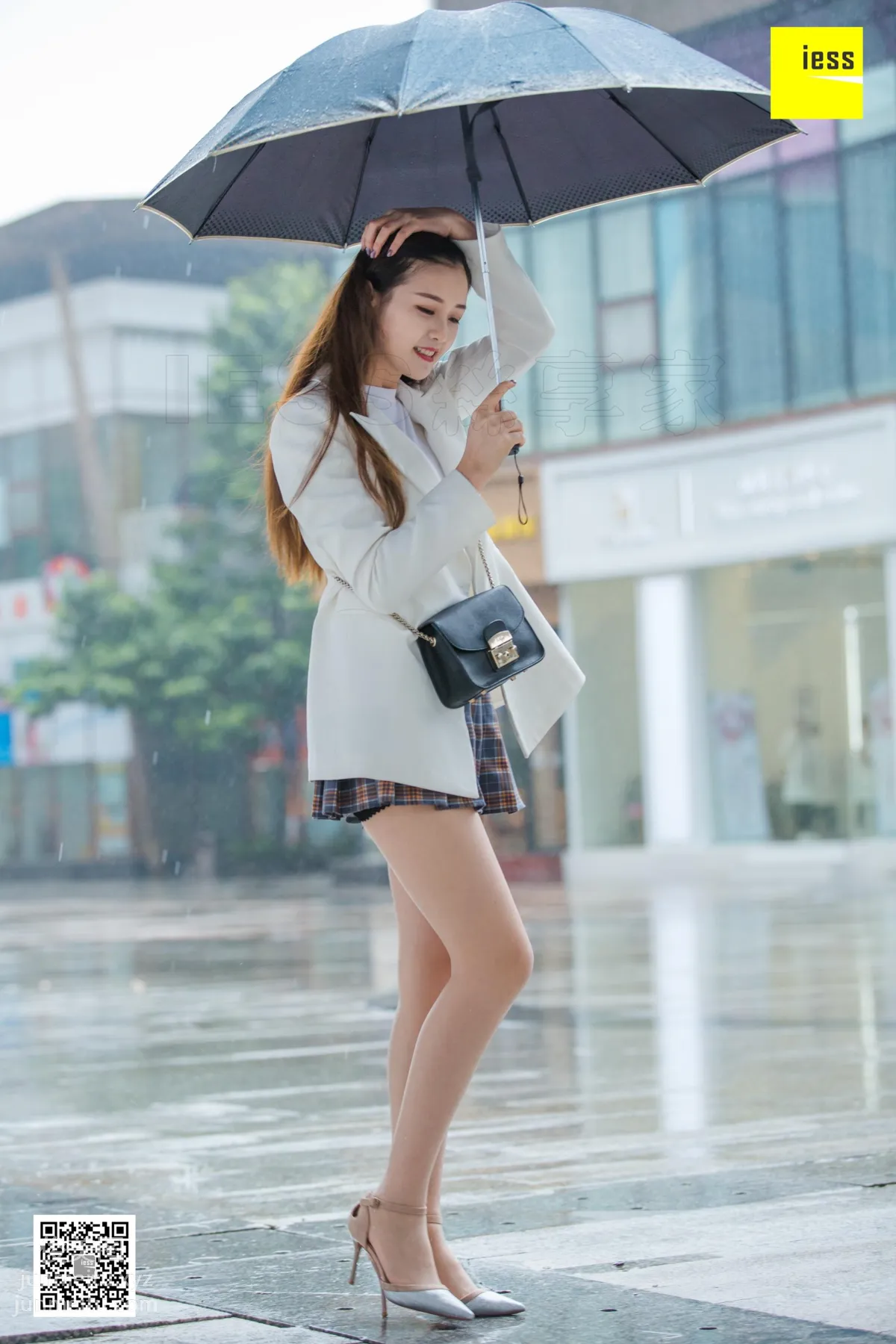 [IESS异思趣向] 2019.03.17 丝享家443：《九妹雨中漫步》九妹[90P] page 5