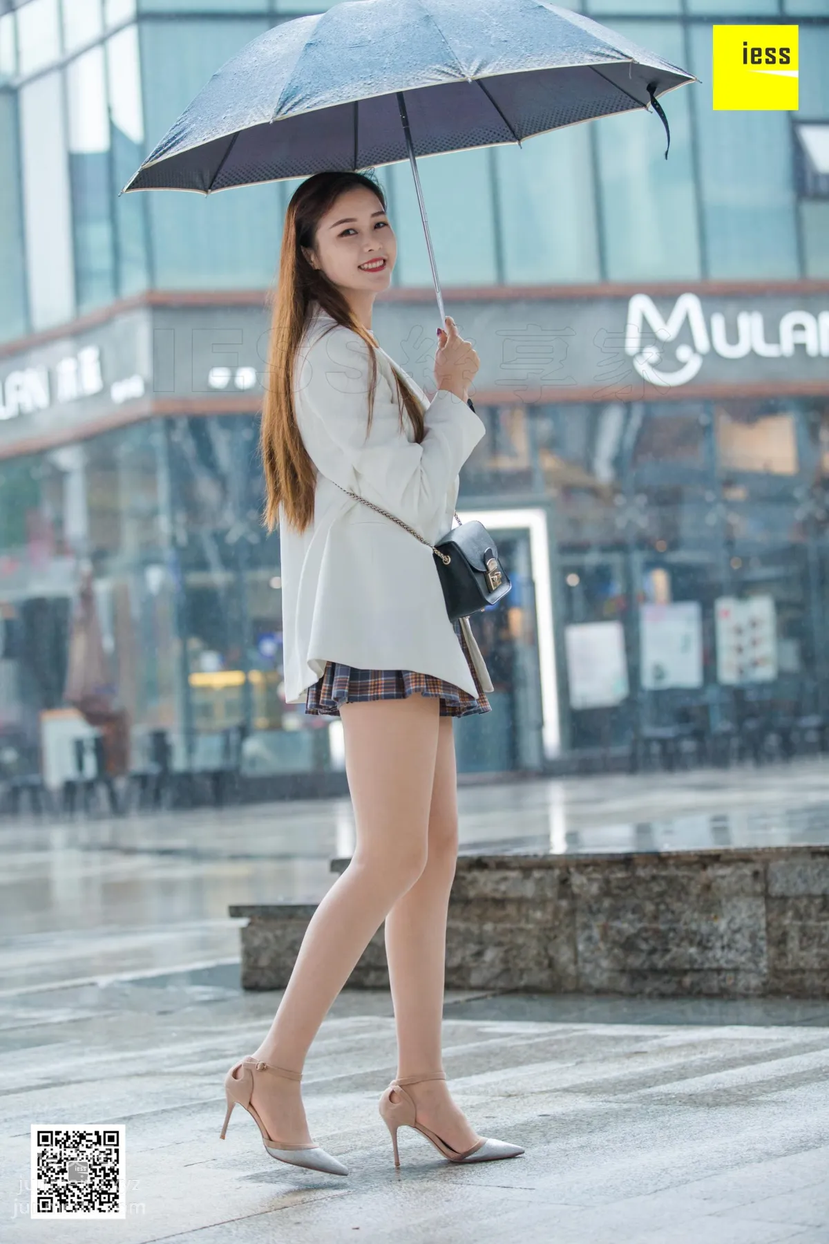 [IESS异思趣向] 2019.03.17 丝享家443：《九妹雨中漫步》九妹[90P] page 6