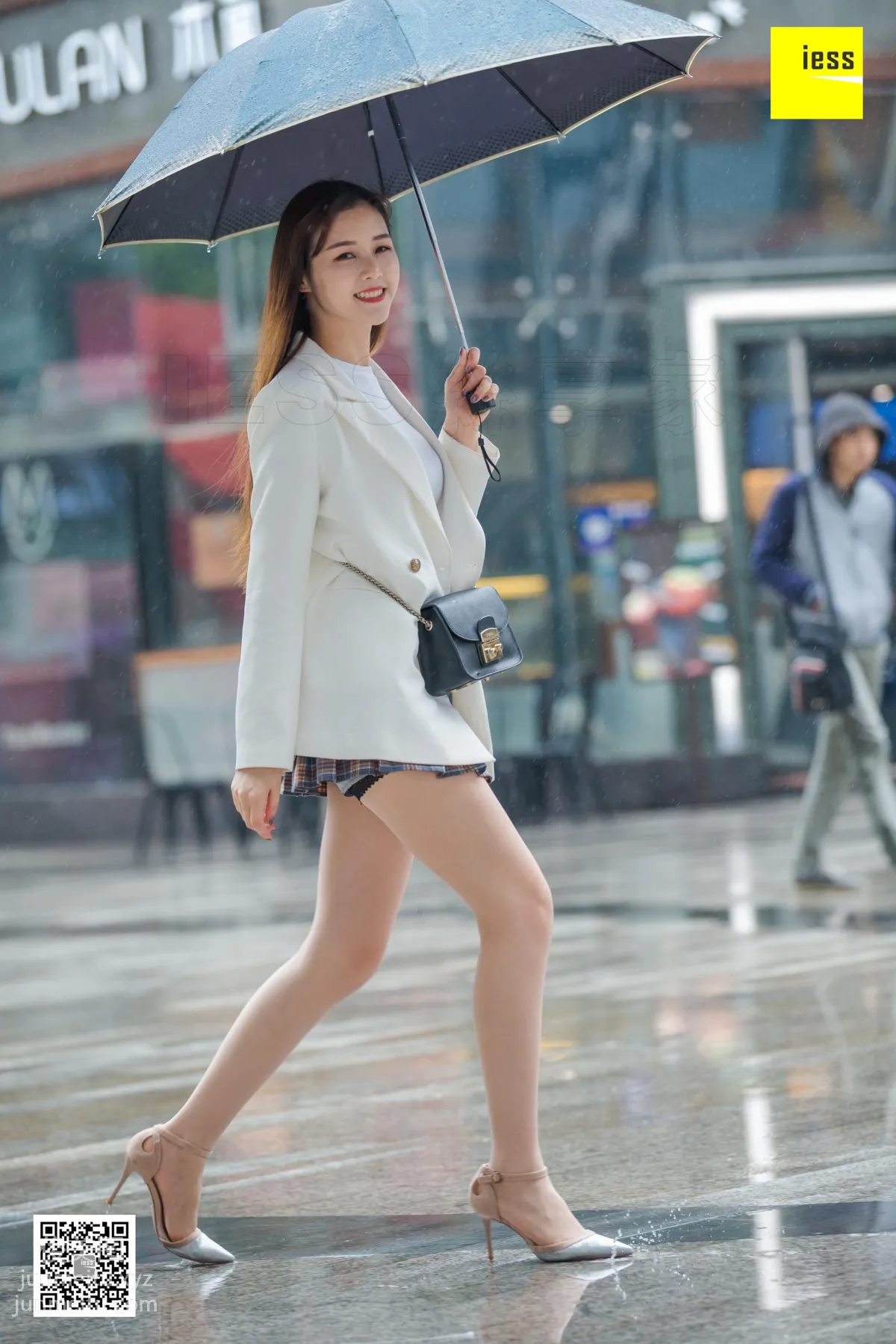 [IESS异思趣向] 2019.03.17 丝享家443：《九妹雨中漫步》九妹[90P] page 28