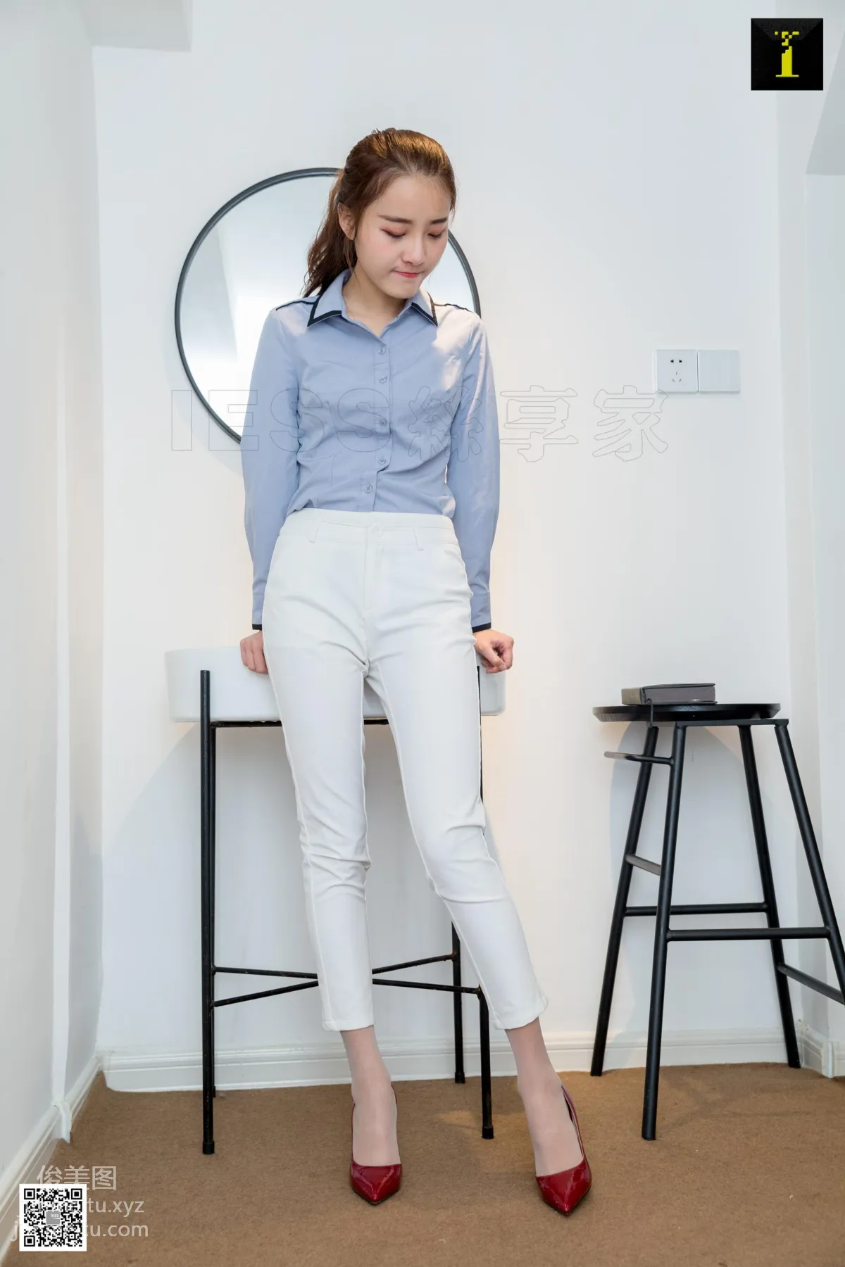 [IESS异思趣向]2019.05.01 丝享家475：婉萍简约白色西装裤 page 17