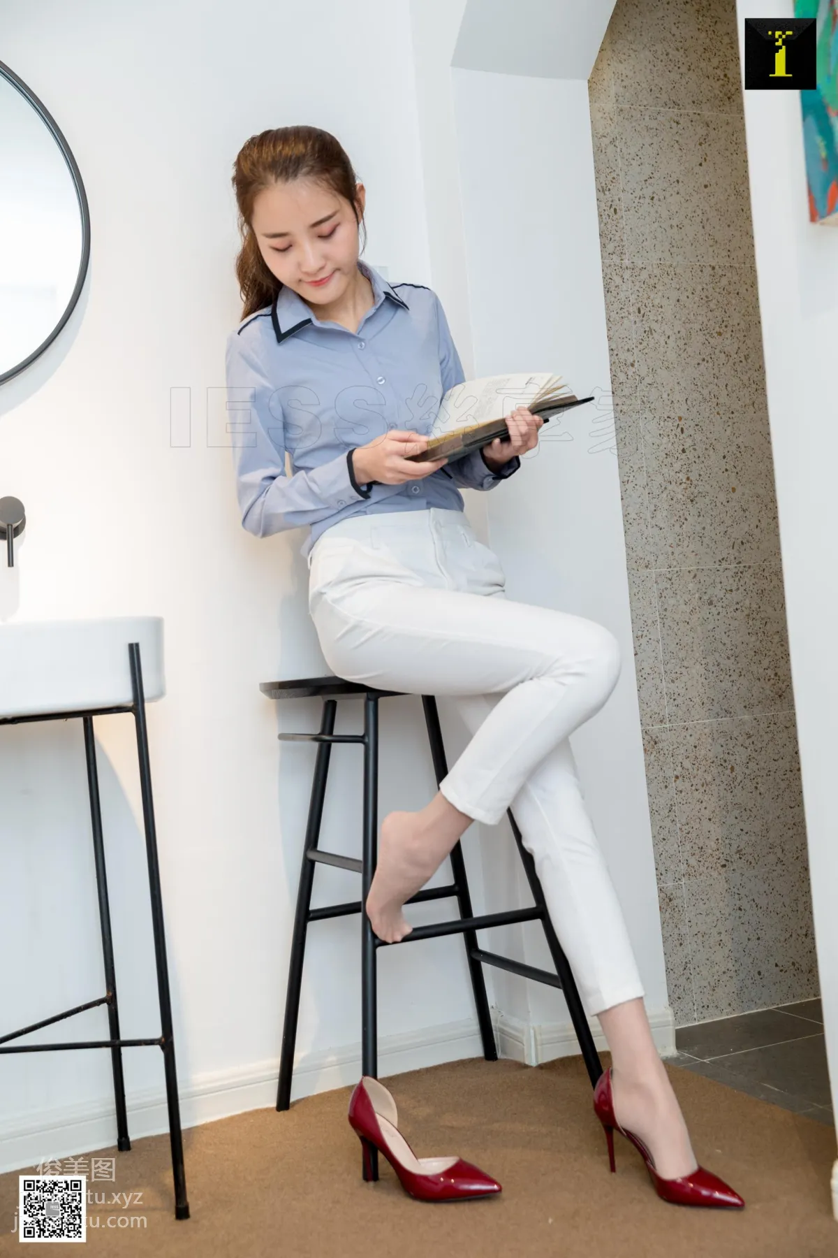 [IESS异思趣向]2019.05.01 丝享家475：婉萍简约白色西装裤 page 31