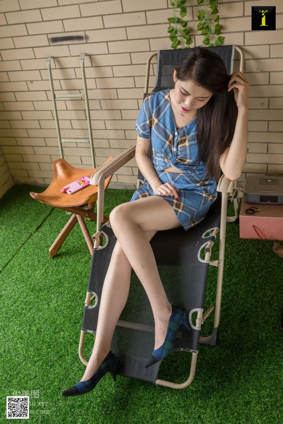 [IESS异思趣向]2019.05.09 丝享家481：甜甜的绿格子高跟 page 43